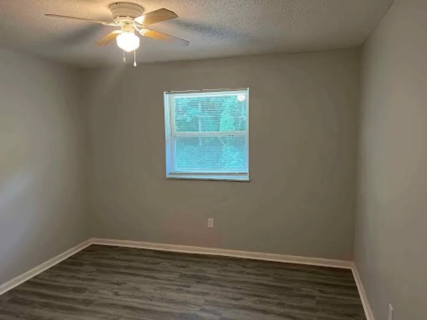 102 Navaho Court — Photo 4
