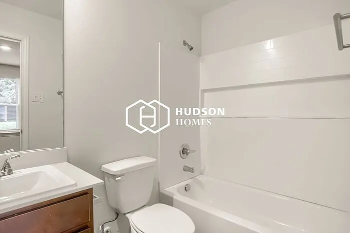 413 Lottie St #B — Photo 13