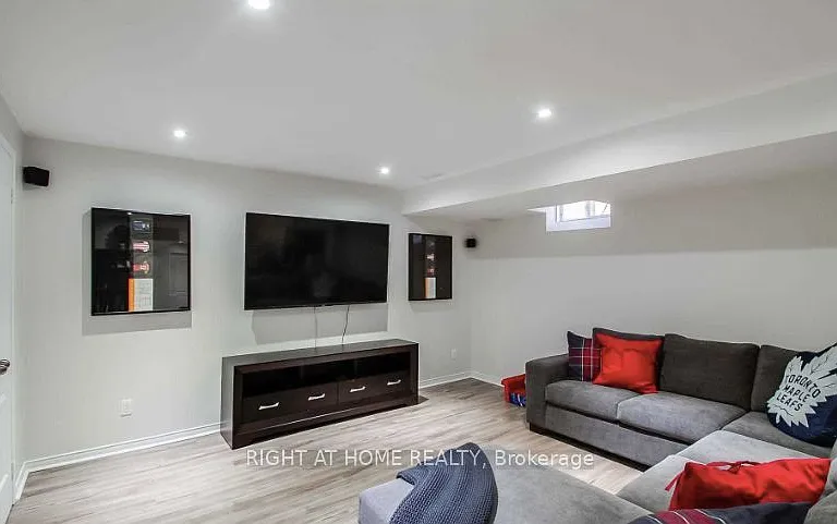 206 Meadowhawk Trl — Photo 19