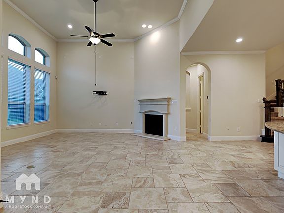 3rd image of 3318 Pleasant Hollow Ln