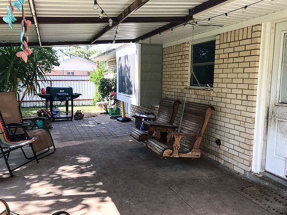 4th image of 1501 S Ike Ave