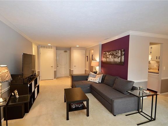 3rd image of 1851 King James Pkwy APT 219