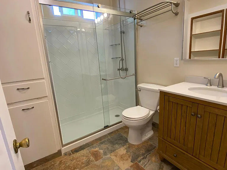 619 Catalina Blvd — Photo 9