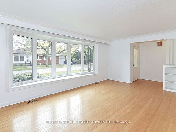 4th image of 3 Kellogg St