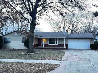 1131 S Royal Rd, Wichita, KS 67207