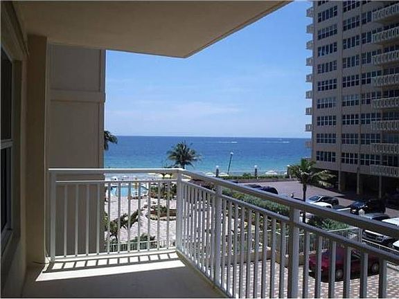 4th image of 3750 Galt Ocean Dr APT 305