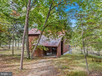 156 Amberwood Rd, Great Cacapon, WV, 25422