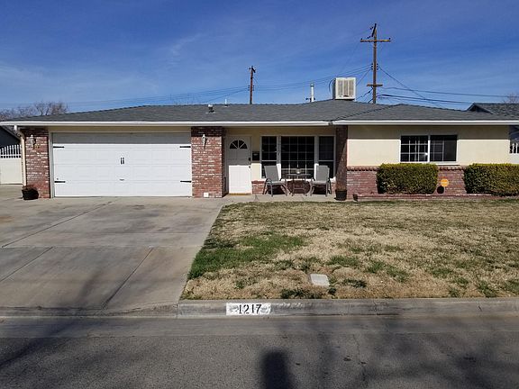 5th image of 1217 W Avenue J14