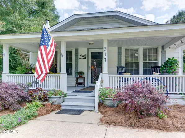 217 Gibbs Road, New Bern, NC 28560