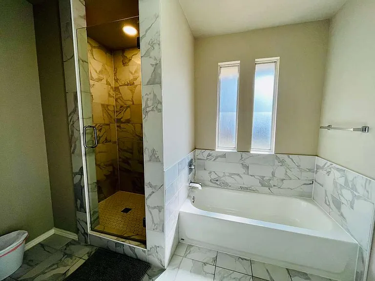 3922 San Mateo Dr — Photo 5
