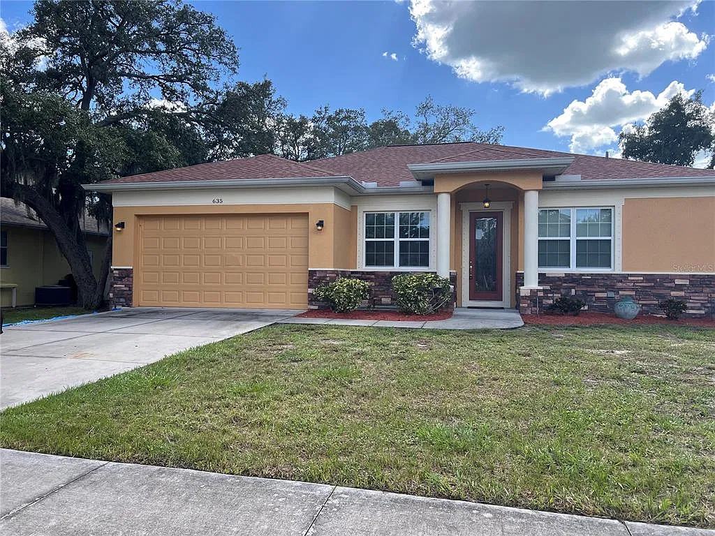 3 bed, 2.0 bath, 1618 sqft, $2,875 — Photo 1
