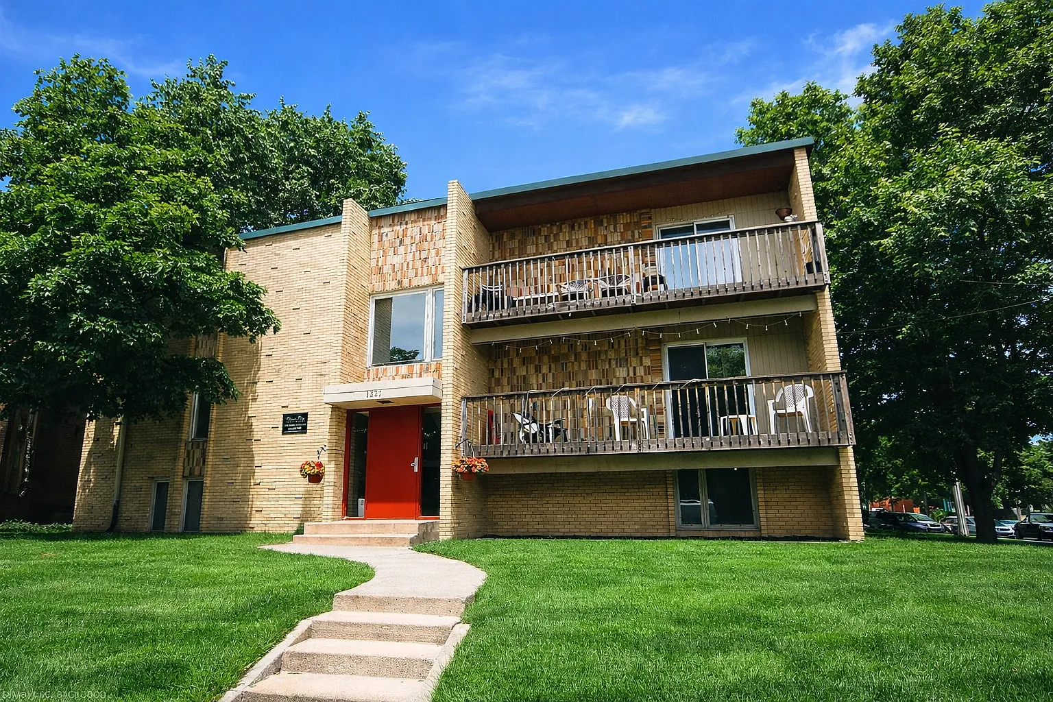1 bed, $990 — Photo 1