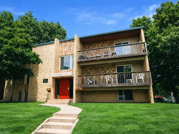 1329 7th St SE, Minneapolis, MN 55414