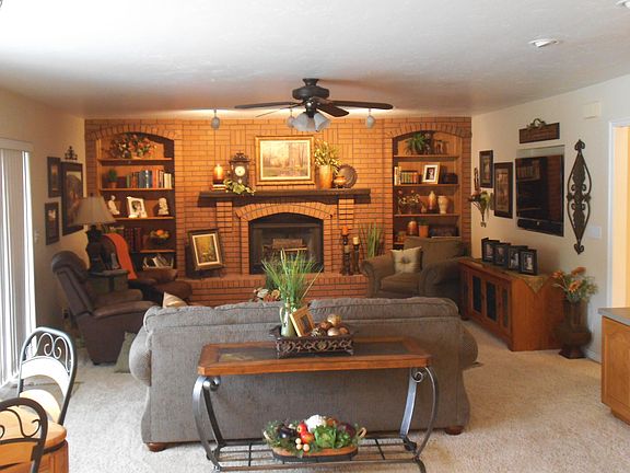 4th image of 2355 W Country Bend Dr
