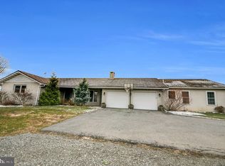 221 Hartman Rd, Reading, PA 19606