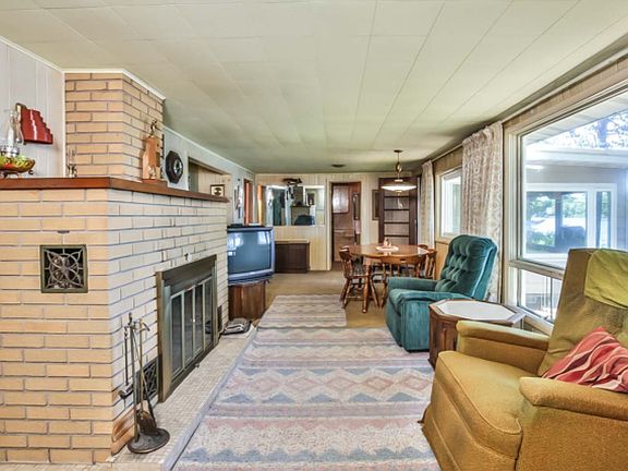 4th image of 14282 Sugarbush Trl