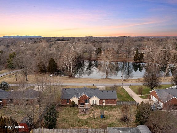 2nd image of 141 Shady Pond Ln