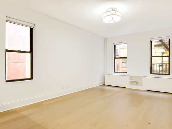 5th image of 220 W 24th St #2203J