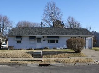 302 Gruen Dr, Springfield, OH 45505