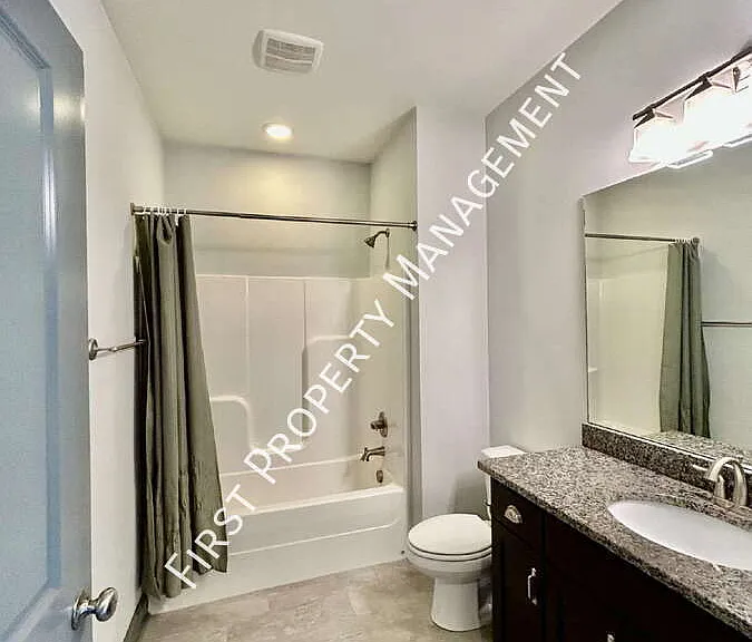 2320 Ashmore Ave — Photo 20