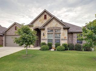 291 Hilltop Dr, Justin, TX 76247