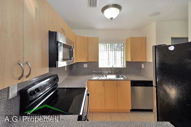 1st image of 5956 Ceylon Ct APT 7