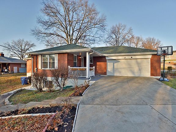 2nd image of 800 Camborne Dr