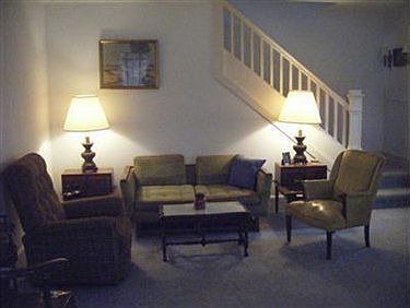 3rd image of 746 Mayberry Ln