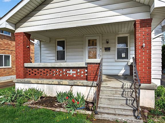 3rd image of 1522 Coventry Rd