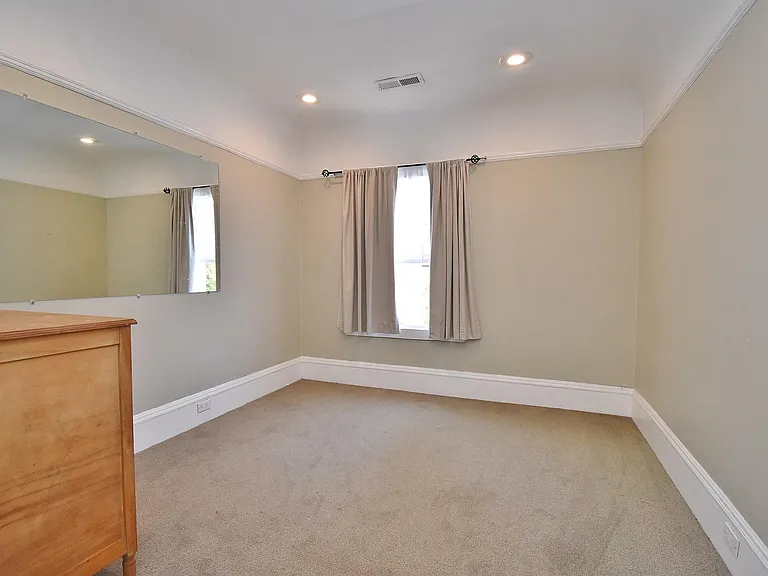 2214 Ashby Ave — Photo 12
