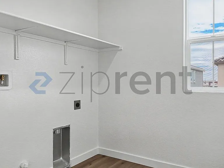 10110 Elise Way — Photo 26