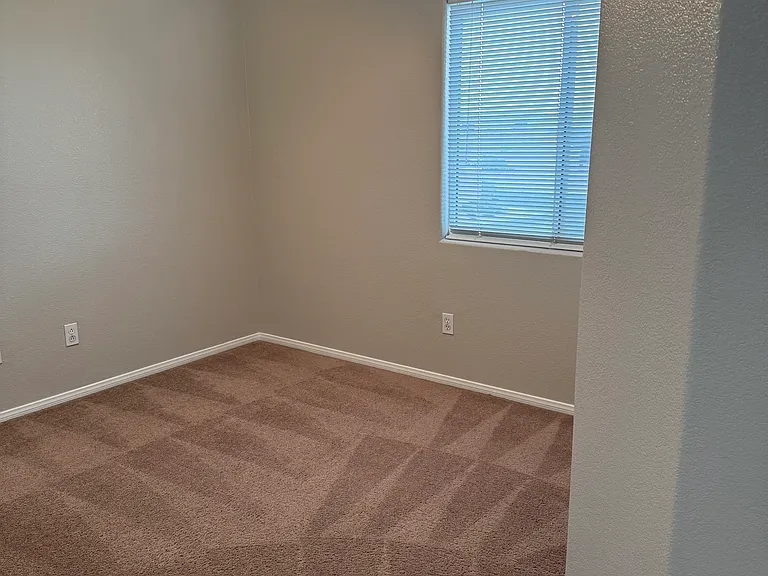6528 Abbey Door Ct — Photo 14