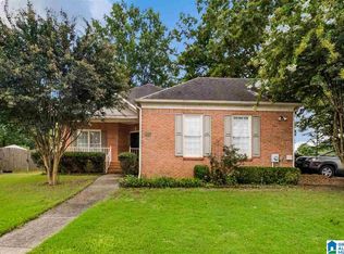 101 Calumet Cir, Trussville, AL 35173