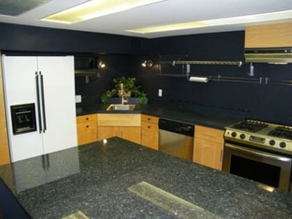 3rd image of 850 N Milwaukee Ave #101