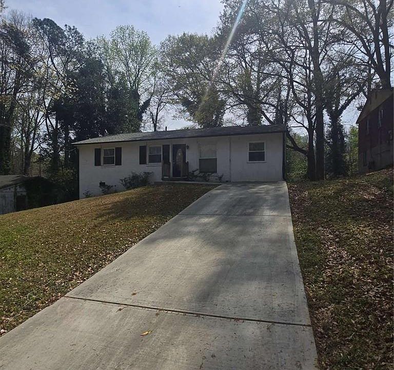 1st image of 3548 Fairlane Dr NW