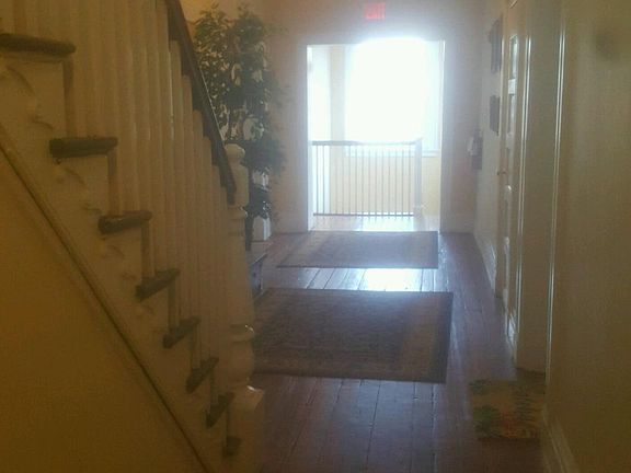 3rd image of 219 N 19th St #U33