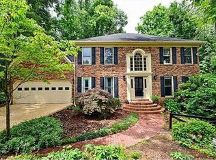 10200 Crescent Hill Ln, Roswell, GA 30076
