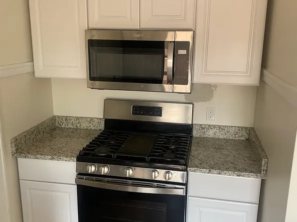 2657 N 68th St #2, Milwaukee, WI 53213