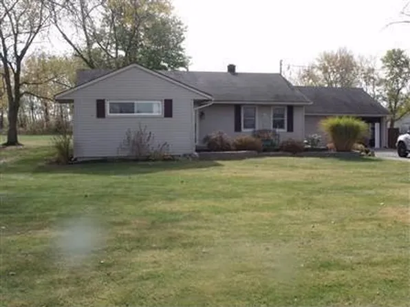 6742 Landis Rd, Brookville, OH 45309