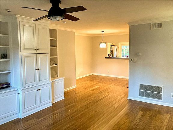 5th image of 1010 Scott Blvd APT E4