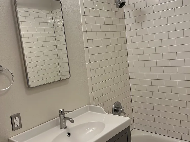 1611 SE Reedway St #1 — Photo 15