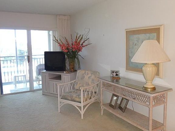 5th image of 845 Benjamin Franklin Dr Unit 407