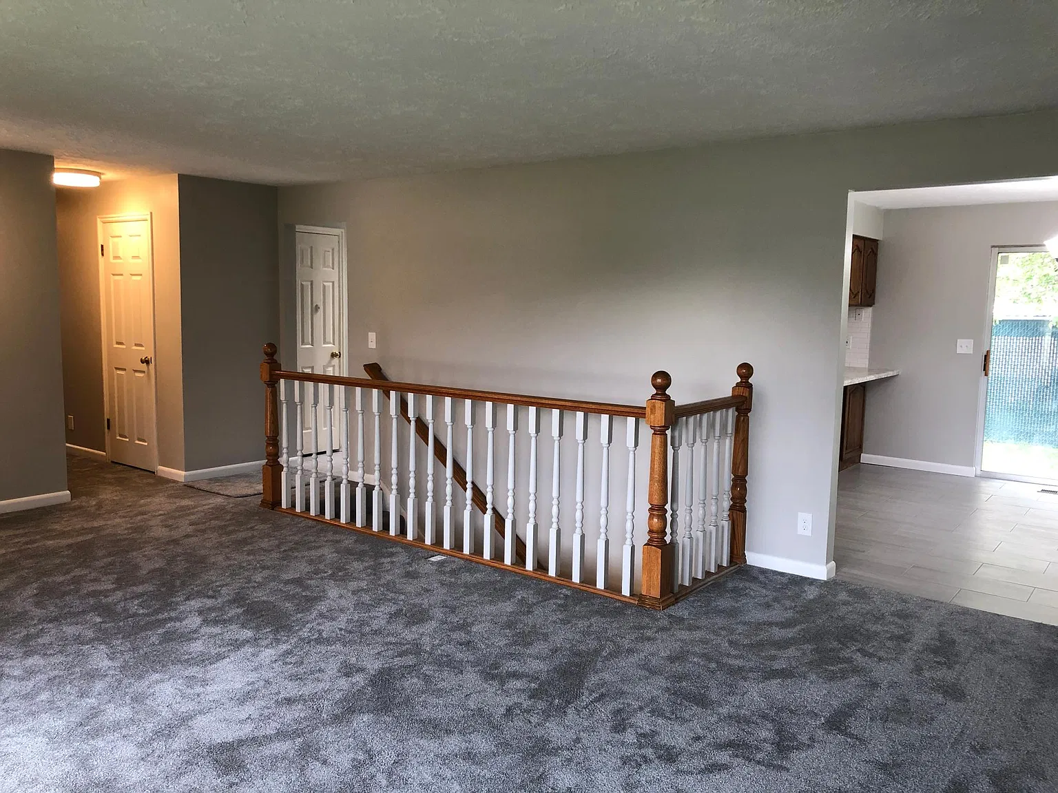 5 bed, 2.5 bath, 3198 sqft, $3,195 — Photo 4