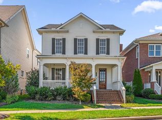 917 Dauphine St, Nashville, TN 37221