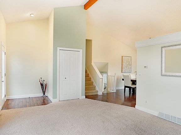 5th image of 6635 Burlingame Ave SW