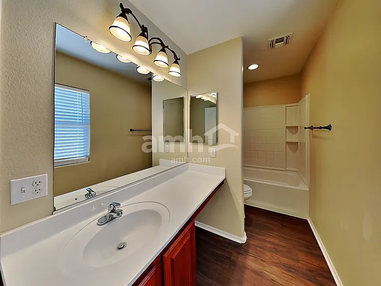6424 W Branham Ln — Photo 14