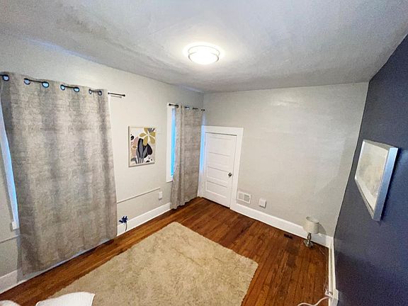 5th image of 1165-1167 Wager St #1165