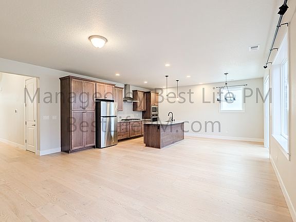 5th image of 11678 NW Kearney St