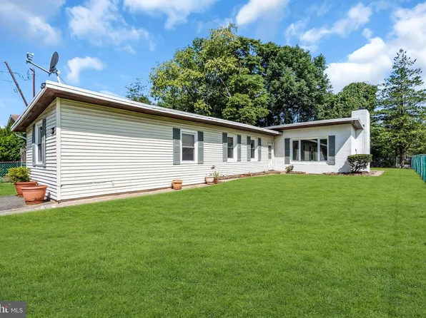 192 Clearview Ave, Hamilton, NJ 08619