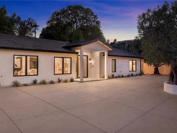 5200 Armida Dr, Woodland Hills, CA 91364